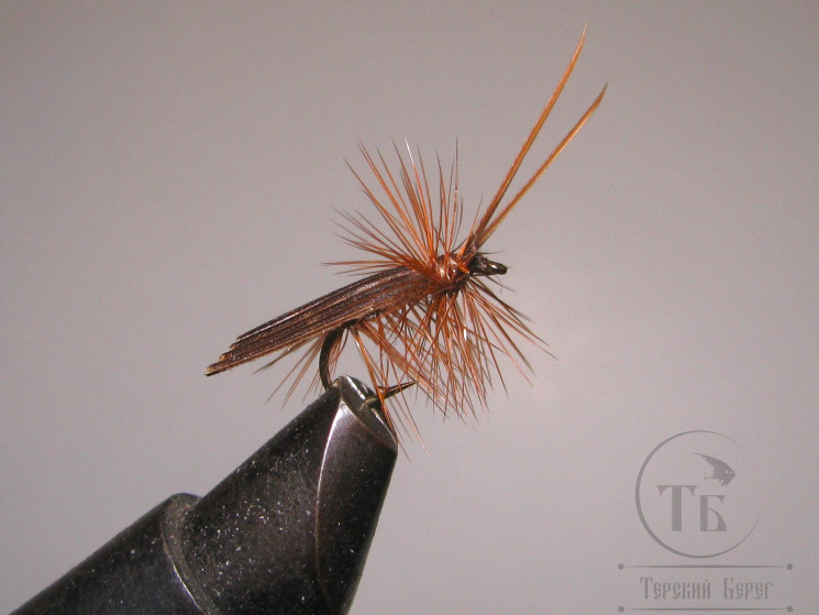 Муха сухая Dry fly ( 6 ) " Quill Wing Caddis Brown "крючок № 14 ( Kumho )