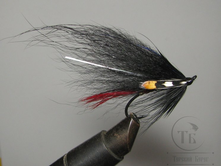 Муха лососевая на одинарном крючке ( 28 ) Black Red Td  Kumho Salmon Black № 6