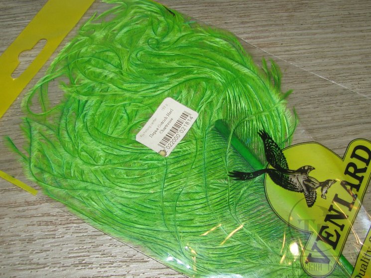 Часть крупного пера страуса Ostridge Herl Green Veniard