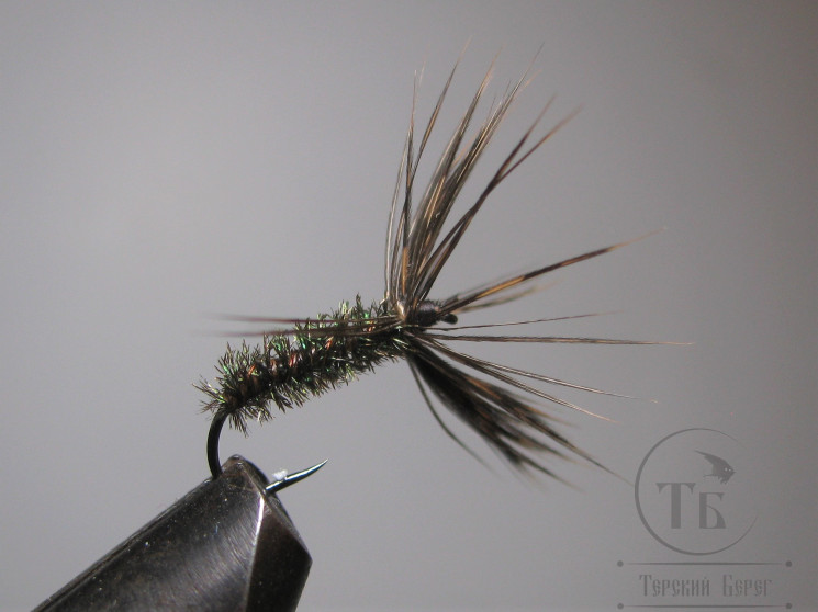 Муха для Тенкары ( 4 ) "Kebari" Brown Peacock Kumho № 14