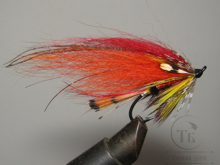 Муха лососевая на одинарном крючке ( 27 ) Orange Pathakorva  Kumho Salmon Black № 6