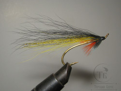 Муха лососевая на одинарном крючке ( 7 ) "Golden Killer" ORH Var. Kumho Salmon Gold № 1/0