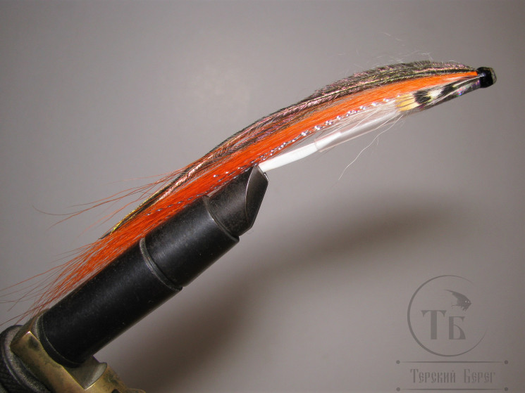 Муха лососёвая ( 9 ) Sunray Orange White Silver пластик 1 1/4 дюйма