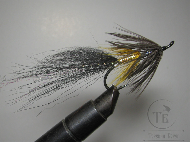 Муха лососевая на одинарном крючке ( 6 ) "Ness Black Shrimp"  Kumho Salmon Black № 4