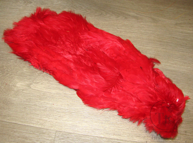 Шкура 1/2 белого фазана White Cock Pheasant Skin Dyed Red
