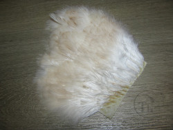 Перо курицы на коже Soft Hackle Chicabou Cream / White ( распродажа П- 136 )