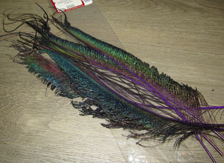 Перо павлина мечевидное Peacock Sword Purple ( 3 пары ) Wapsi