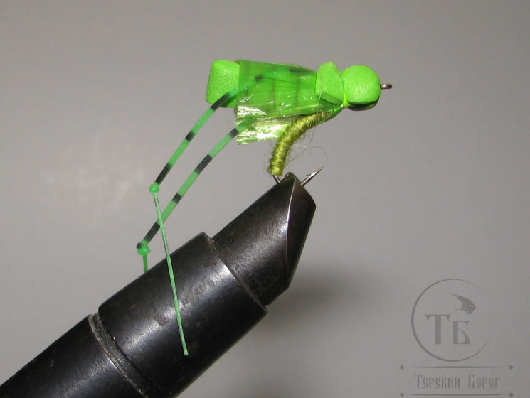 Муха Кузнечик ( 10 ) Hopper Green Raffia Sili Legs  кр. Kumho Hop. № 12