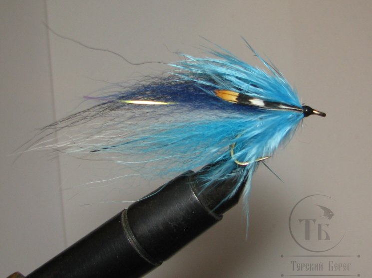 Муха лососёвая на двойнике Herring ( 13 ) Blue Marabou Kamasan Bronze №8