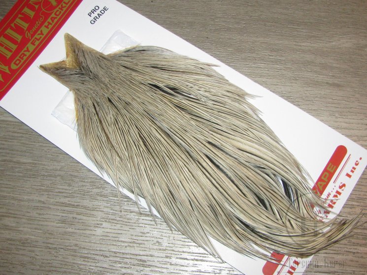 Скальп петуха Whiting Dry Fly Pro-Grade Cape Silver Badger