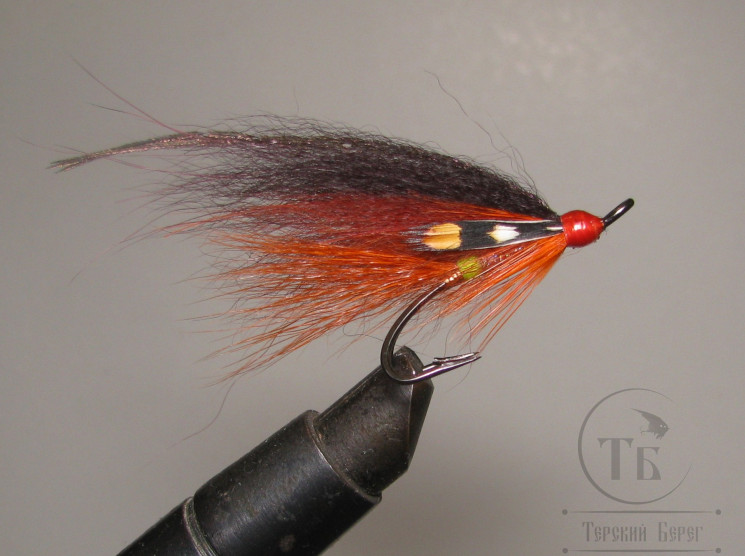 Муха лососёвая Pahtakorva ( 8 ) Rusty Brown Ph. Partridge Patriot Bl. № 4