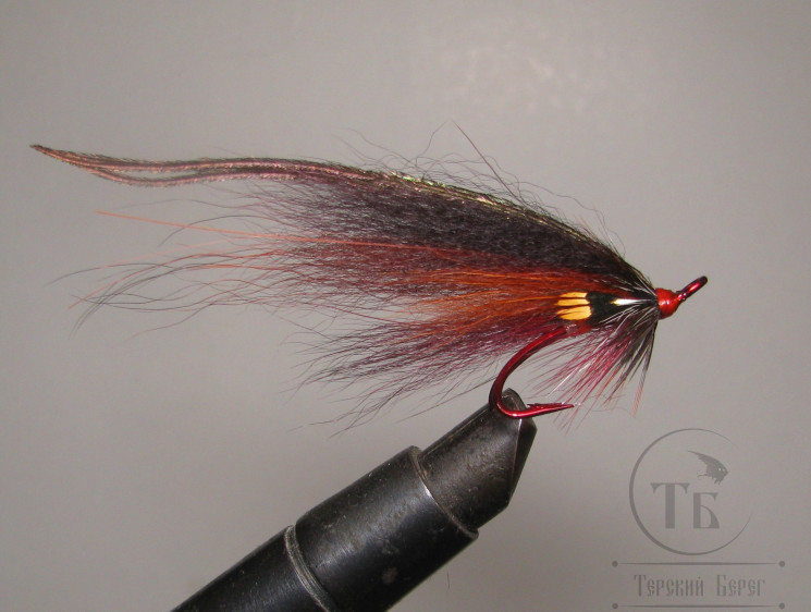 Муха лососёвая Pahtakorva ( 9 ) Fiery Ph. Partridge Patriot Red № 6