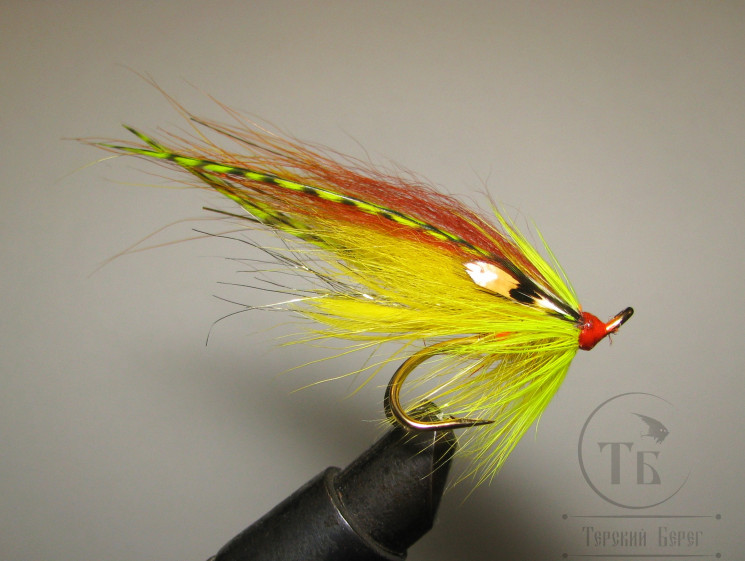 Муха лососевая на золотом двойнике ( 5 ) Robinhood Kislota  Mustad DL Gold № 4