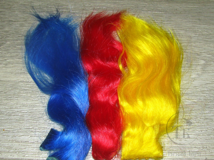 Мех козы серебрянки микс трех цветов Blue / Red / Yellow