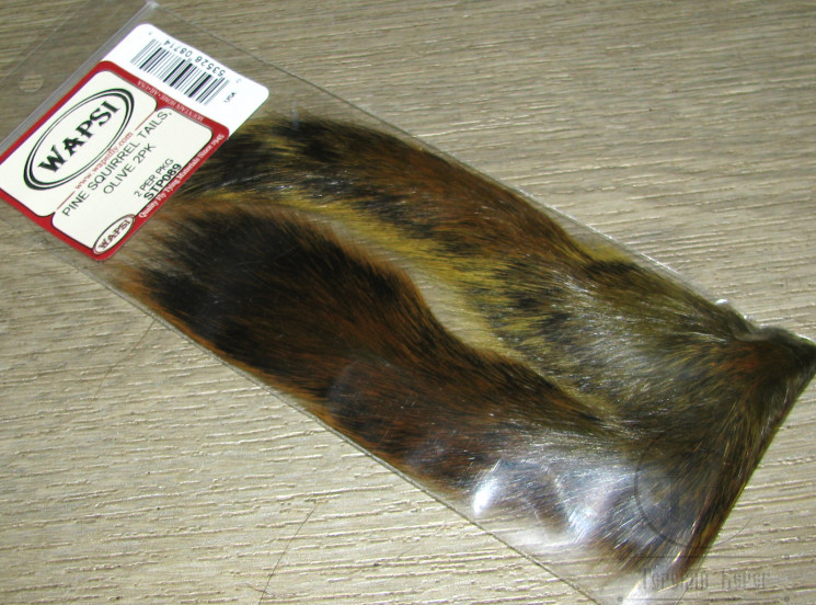Хвост белки еловой Pine Squirrel Tail Olive ( 2 шт ) Wapsi