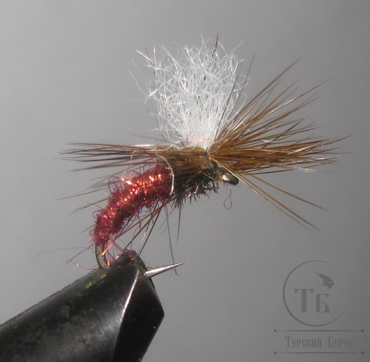 Муха Парашют / Parashute ( 27 ) Brown Crystal Poly Pro White  Scud №12