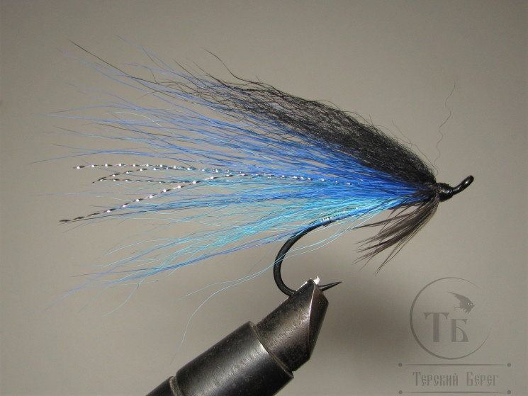 Муха лососевая на одинарном крючке ( 21 ) "Dk. Hering" Kumho Salmon Black № 4