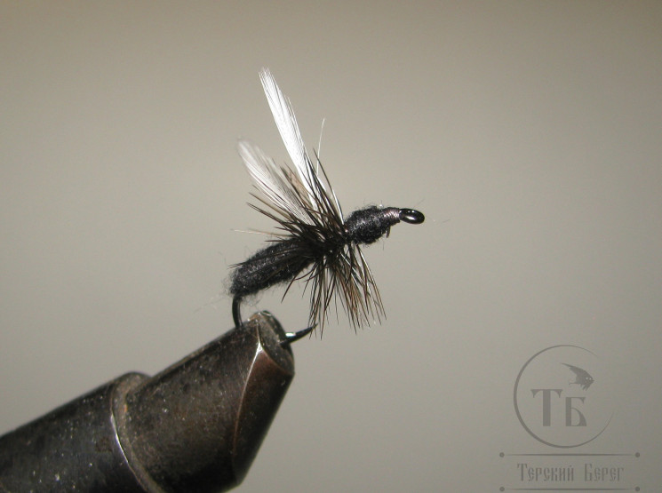 Муха муравей Ant Dif. ( 9 ) Dubb. Black Wing Kumho Dry № 14