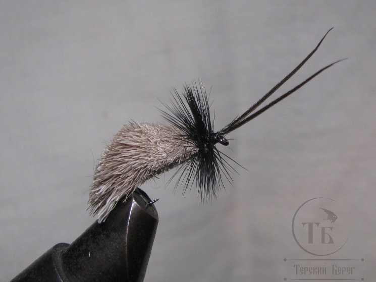 Mуха (6) Goddard Caddis Natural / Black Kumho № 14