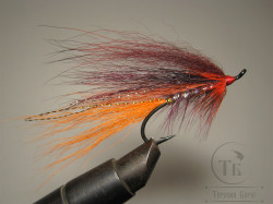 Муха лососевая на одинарном крючке ( 47 ) "Pahtakorva" Kumho Salmon Black № 2