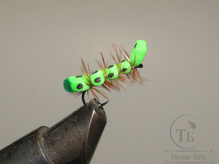 Муха Foam ( 1 ) Caterpillar Green кр. № 12