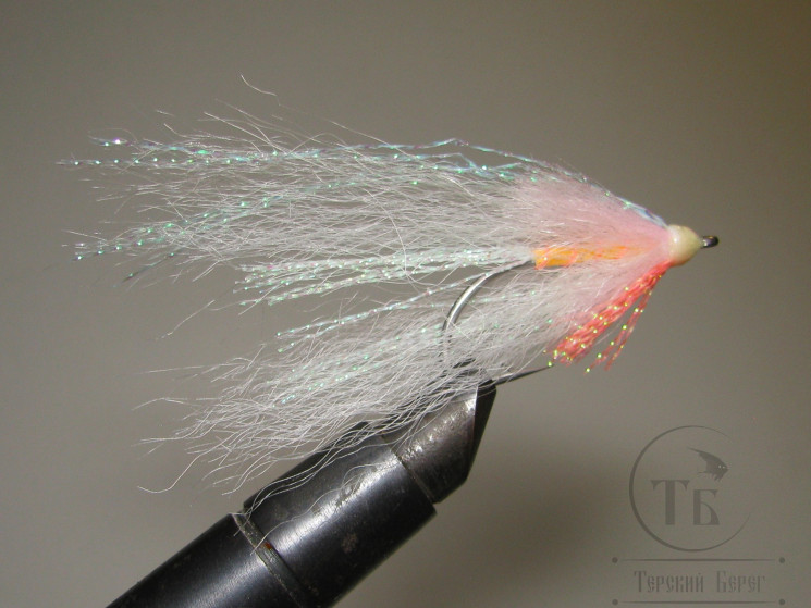 Муха стример фосфор ( 11 ) Pearl Orange Minnow Sea KH № 1/0