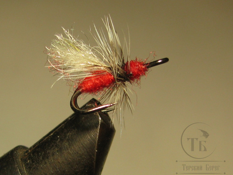 Муха на двойнике (ДВХ № 10) Red Ant ( Poly Pro Wing ) двойник Short Кр. № 12