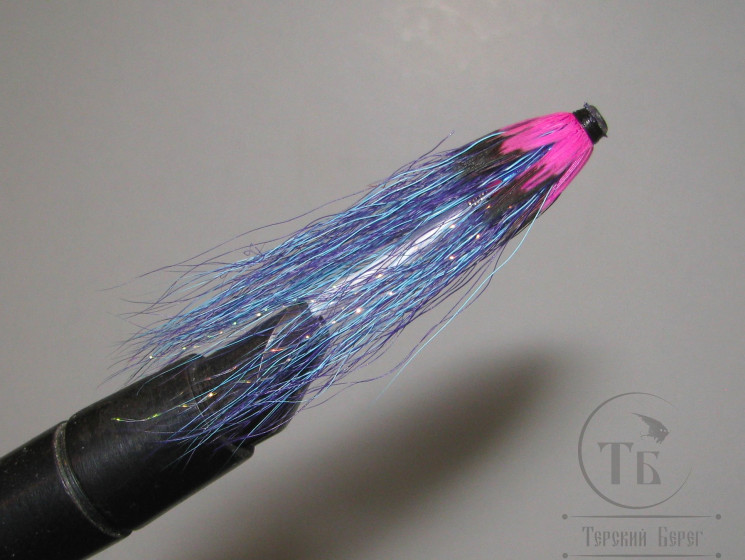 Муха лососёвая английское крыло WG Tube ( 48 ) Plastic 1.0 дюйм Kingfish Blue / Fl. Pink ( сине розовая  )