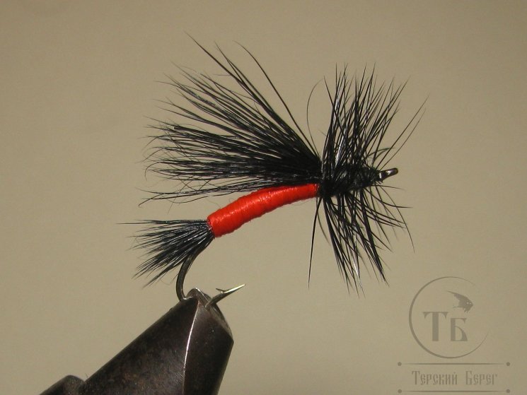 Муха сухая Stimulator ( 25 ) Black Fl Scarlet крючок № 10  Kumho 