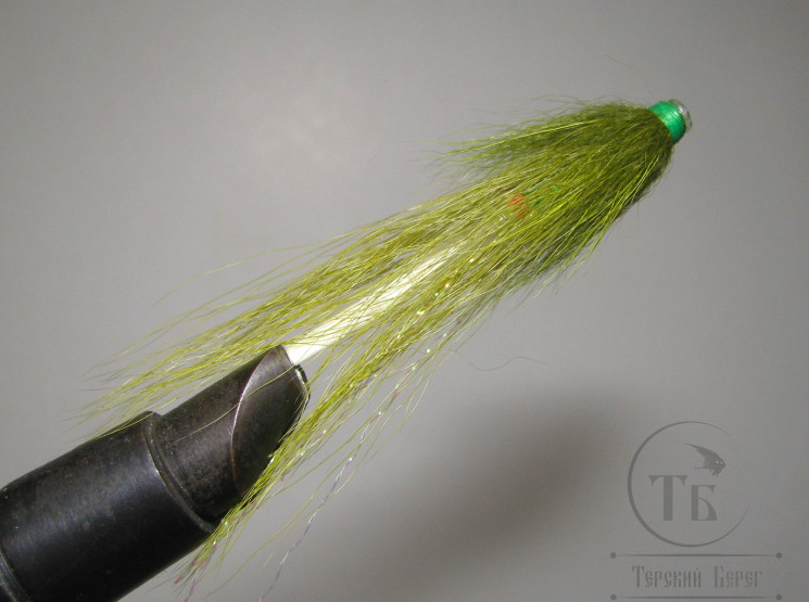 Муха лососёвая английское крыло WG Tube ( 51 ) Plastic 1 1/4 дюйма Olive Topol ( оливковый )