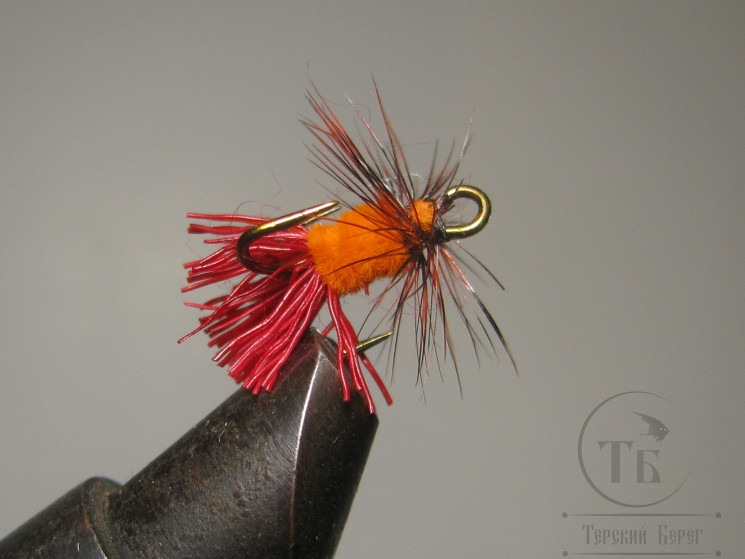 Муха на тройнике "хариус форель" ( 3 ) Deer Orange кр. №14
