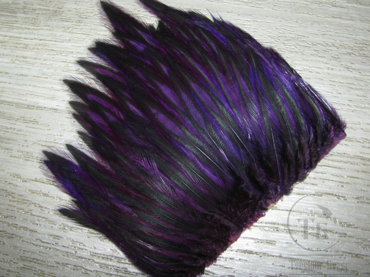Вырез средней части куриного скальпа BLW Bright Purple