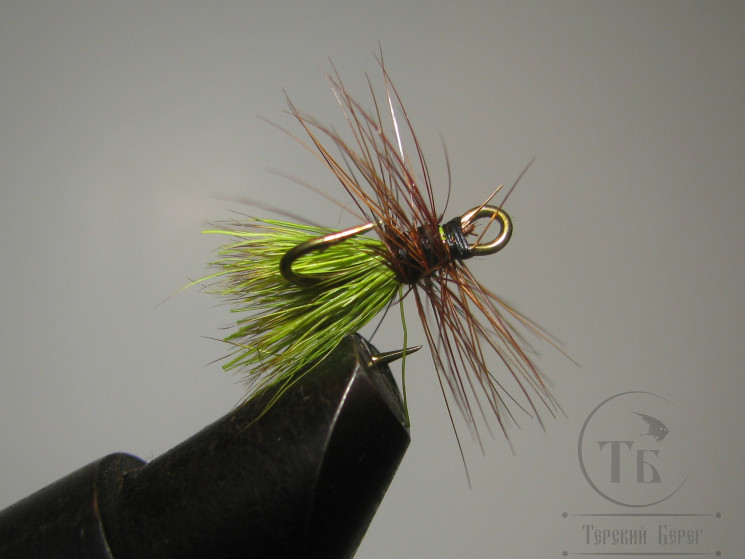 Муха на тройнике "хариус форель" ( 16 ) Deer Green Olive кр. №14
