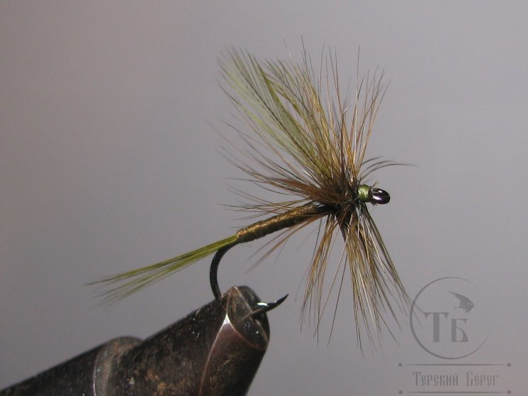 Муха сухая Dry fly Adams 30 " Adams Olive Wing "крючок № 14 ( Kumho )