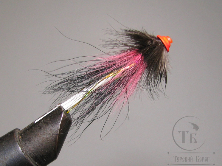 Муха лососёвая Turbo July 3/4 inch ( 25 ) Black Magenta Titovka пластик 3/4