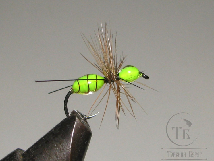 Муха муравей Ant ( 100 ) Fl. Chartreuse Epoxy Kumho Dry № 10