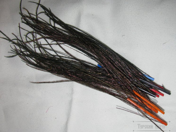 Peacock Strung Mix Color ( на ости )