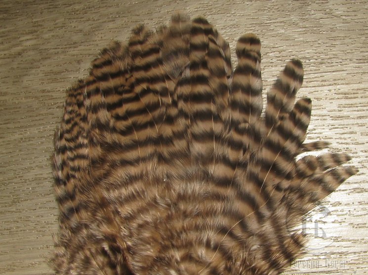 Куриное перо Hen Feathers Grizzly Tan гризли бежевый