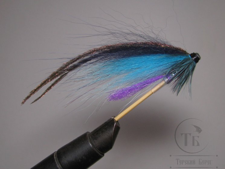 Муха лососёвая серия "Бурняк" ( 5 ) Herring Fl. Purple tag ( пластик 1,0 дюйм )