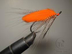 Муха лососевая на одинарном крючке ( 66 ) Spey Grey Heron Orange Wing Kumho Salmon Black № 1/0
