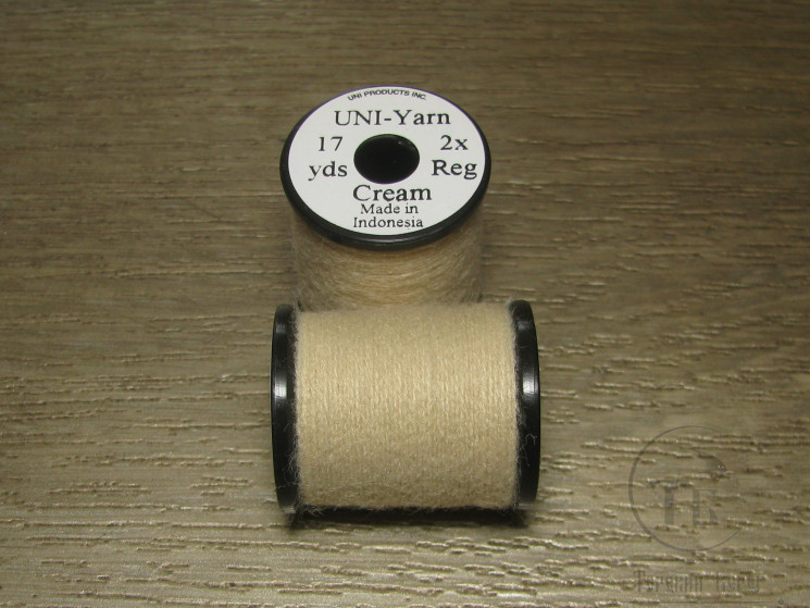 Шерстяная пряжа на катушках UNI - Yarn 17 yds 2x Cream