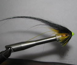 Муха лососёвая Samurai Skitle Turbo Monkey Black Yellow ( 5 ) пуля кегля латунь Sm, турбо 6 мм fl. chart. ( лето - осень )