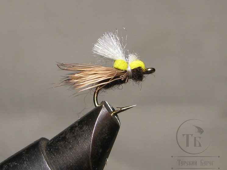 Муха Foam ( 14 ) Caddis Deer Yellow кр. Scud № 10