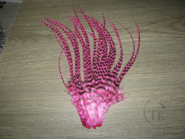 Перо огрызок сухого седла Grizzly Fl. Pink кр. № 10 - 12 ( распродажа П- 105 )