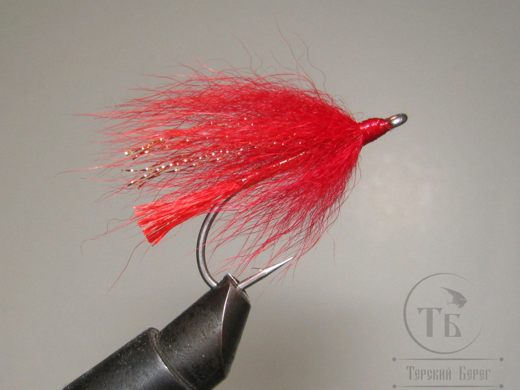 Муха горбушевая ( 8 ) Red Classic крючок № 1/0