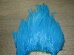 Перо петуха на коже лопаточное голубое Scapulars / Soft Hackle Feathers Lt. Blue