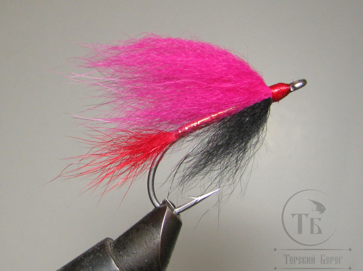 Муха горбушевая ( 11 ) Umba Hot Pink Black крючок № 1/0