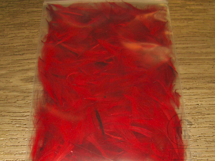 Перья CDC Red / Scarlet Md - Sm 0.7 gr