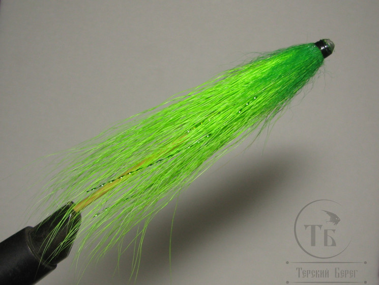 Муха лососёвая английское крыло WG Tube ( 11 ) Plastic 1 3/4 дюйма Fl Green  (флюр зеленая)