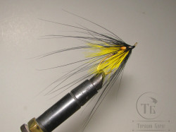 Муха лососевая на золотом одинарнике ( 8 ) Spey Golden Killer кр Kumho Salmon Gold № 1/0 